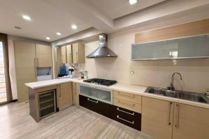 Copy of Moderno y bello Pent House en Residencial del este Caracas en venta