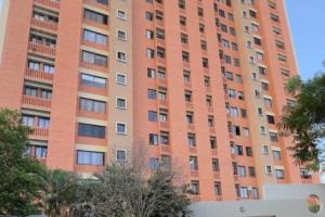 Apartamento en Res. Lomas de Los Mangos Valencia Carabobo